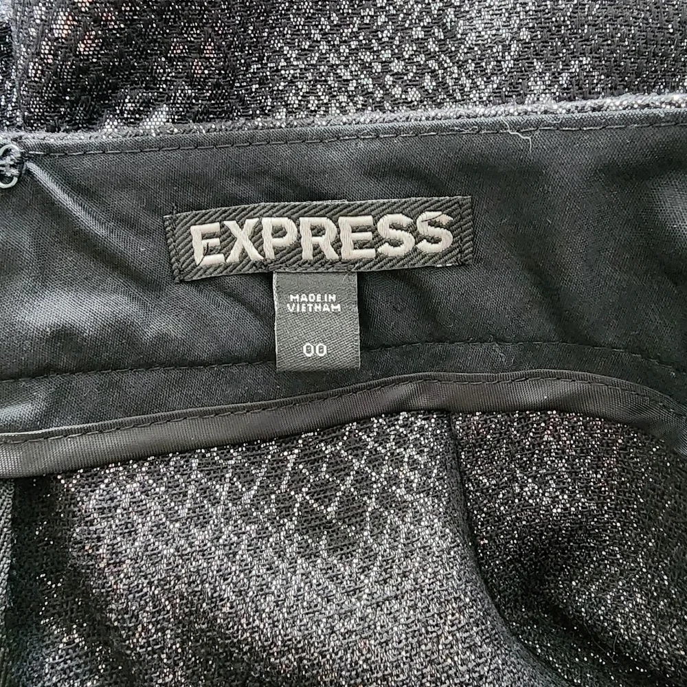 Express Skort Womens 00 Metallic Snakeskin Shorts Black Silver Mini